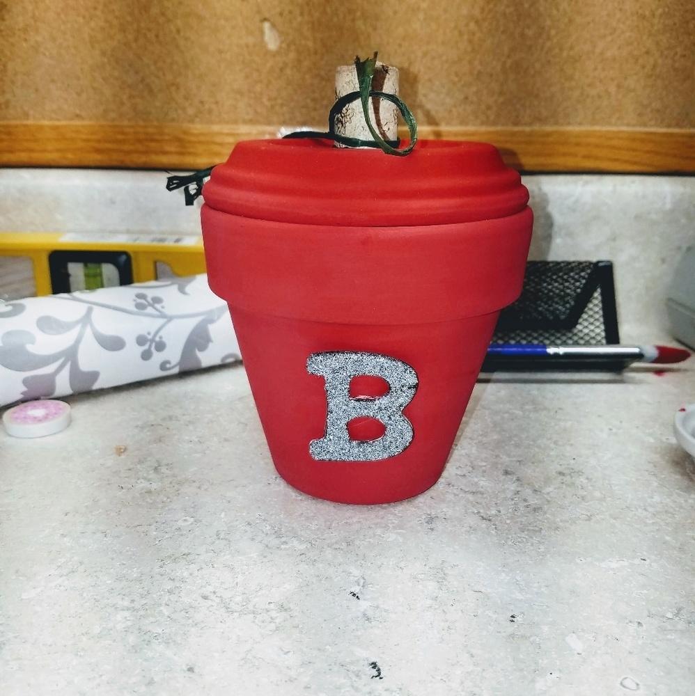 Clay pot apple